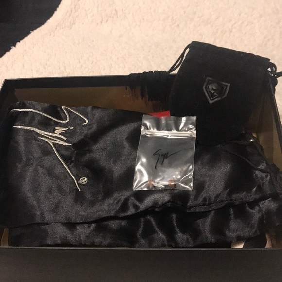 GUISEPPE ZANOTTI Zebra print peep toe PUMP - Picture 5 of 5